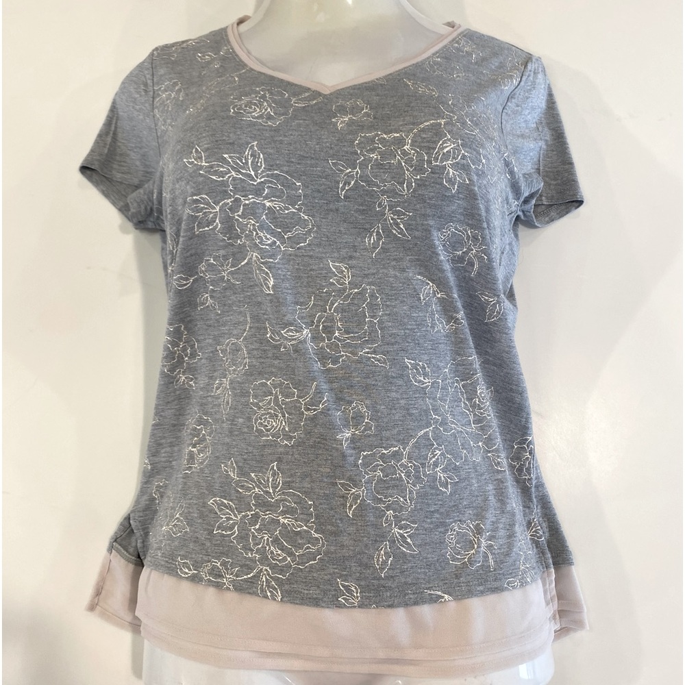 White House Black Market Womens grey Blouse V Neck size small